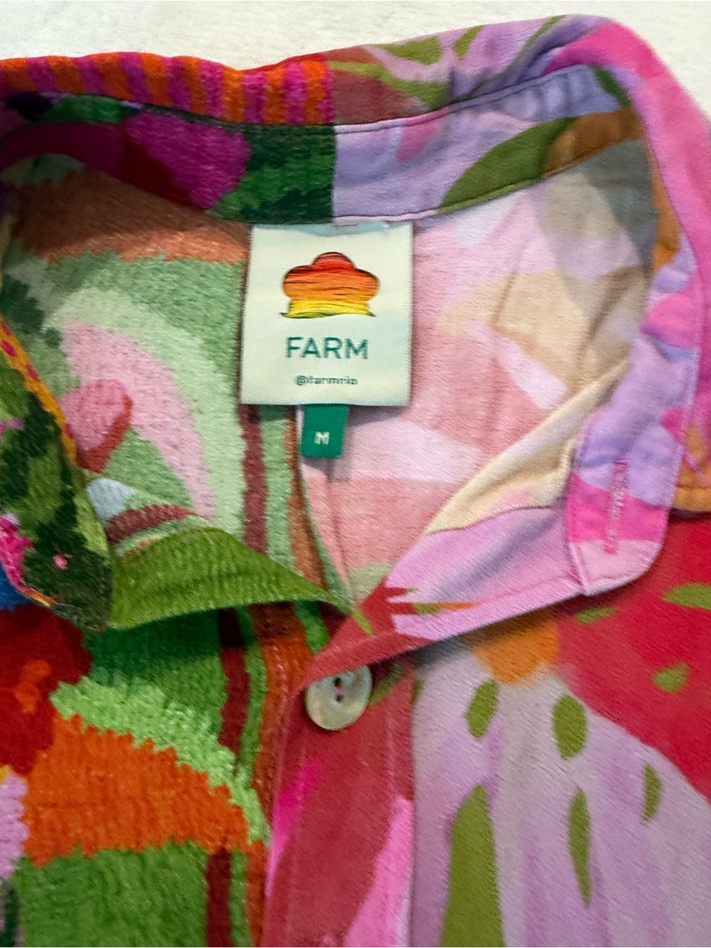 Farm Rio Women’s Medium Colorful Tropical Button Blouse D73 - Picture 2 of 6